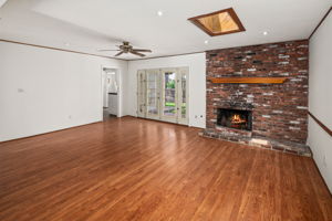 4674 Mount Laudo Dr-13