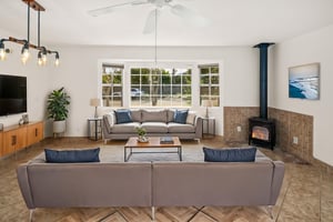 4674 Mount Laudo Dr-36 virtually staged.jpeg