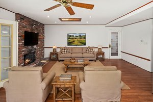 4674 Mount Laudo Dr-20 virtually staged.jpeg