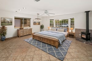 4674 Mount Laudo Dr-31 virtually staged.jpeg