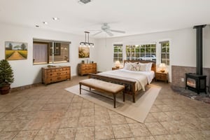 4674 Mount Laudo Dr-31 virtually staged.jpeg