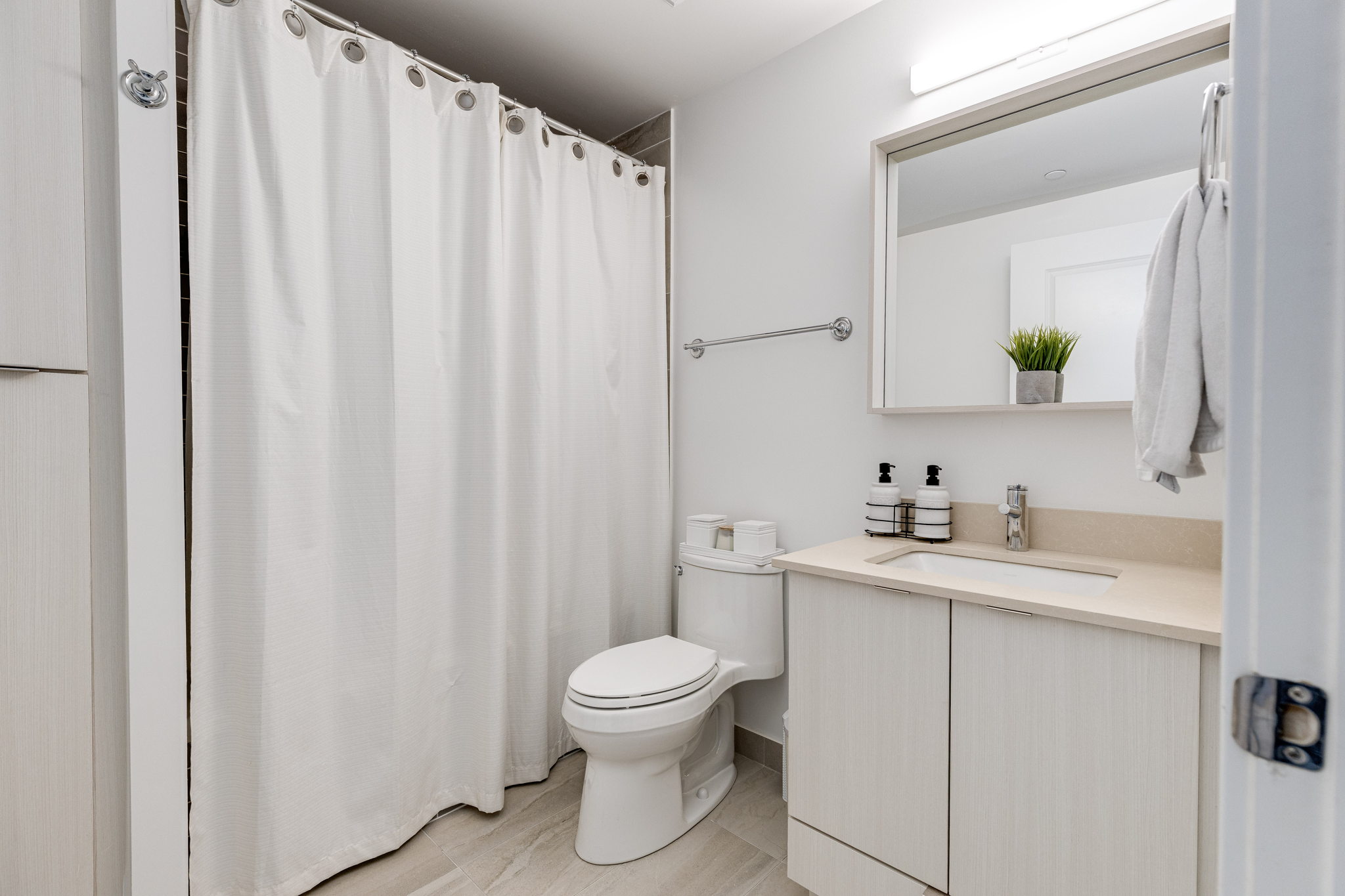 Mississauga property showcase — delivered property photograph 6