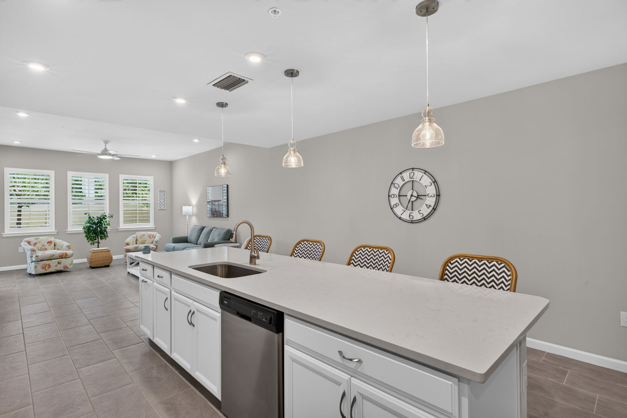 Kitchen 2 of 4