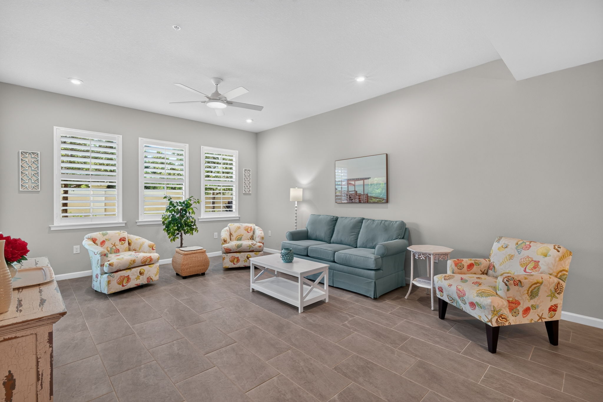 Living Room 1 of 4
