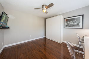 Upper Level Bedroom2a