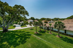 Upper Level Master Bedroom Balcony View1