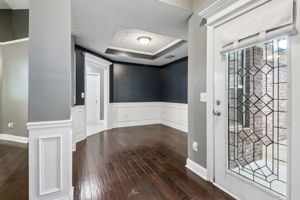 Foyer/Dining Room