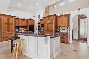 4680 W Distant View Trail - 014.jpg