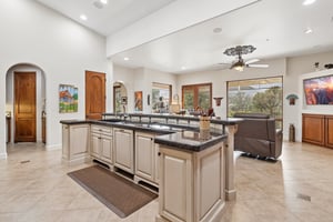 4680 W Distant View Trail - 016.jpg