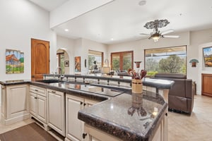 4680 W Distant View Trail - 017.jpg
