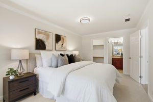 028_F8_4684 Mia Cir