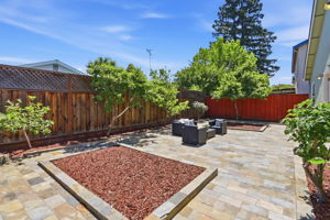 048_F8_4684 Mia Cir