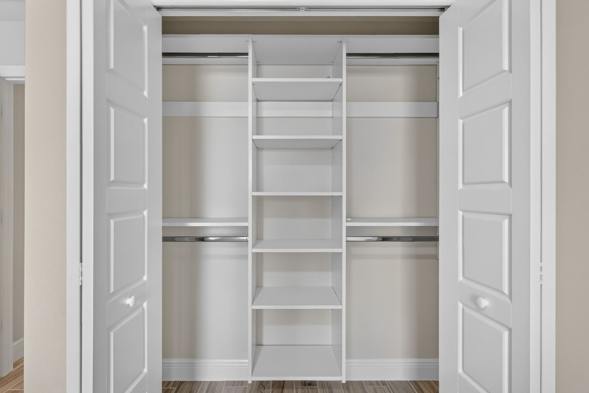 Third Bedroom Customized Walk-In Closet