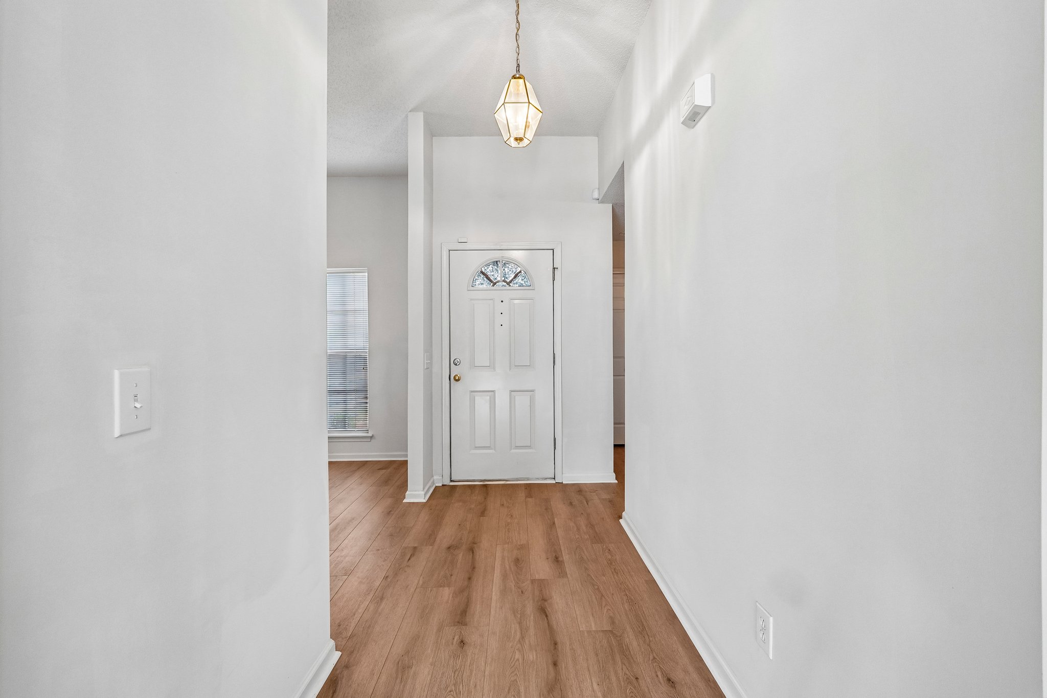 Wycliff Ct-S1107-008.jpg