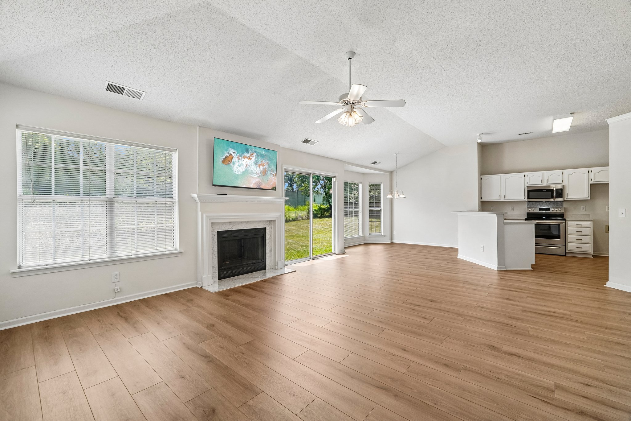 Wycliff Ct-S1107-012.jpg