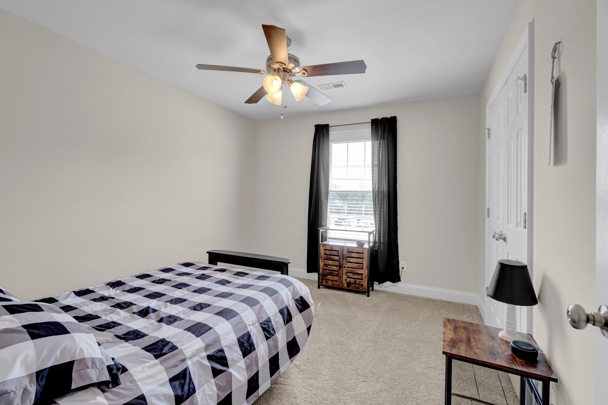 Spare bedroom 2