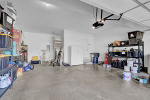Extra nook space for storage or workshop