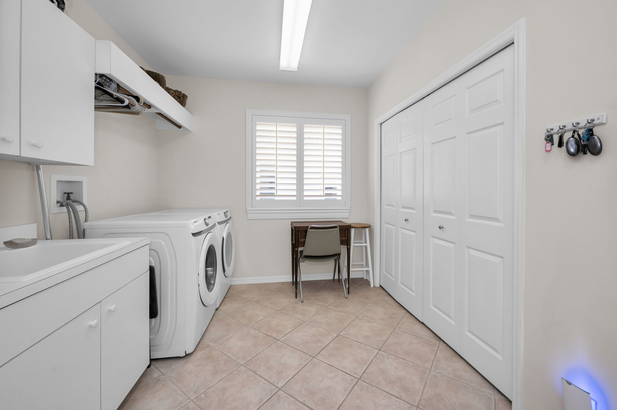 Laundry Room1a