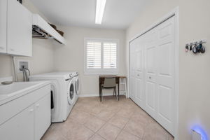 Laundry Room1a