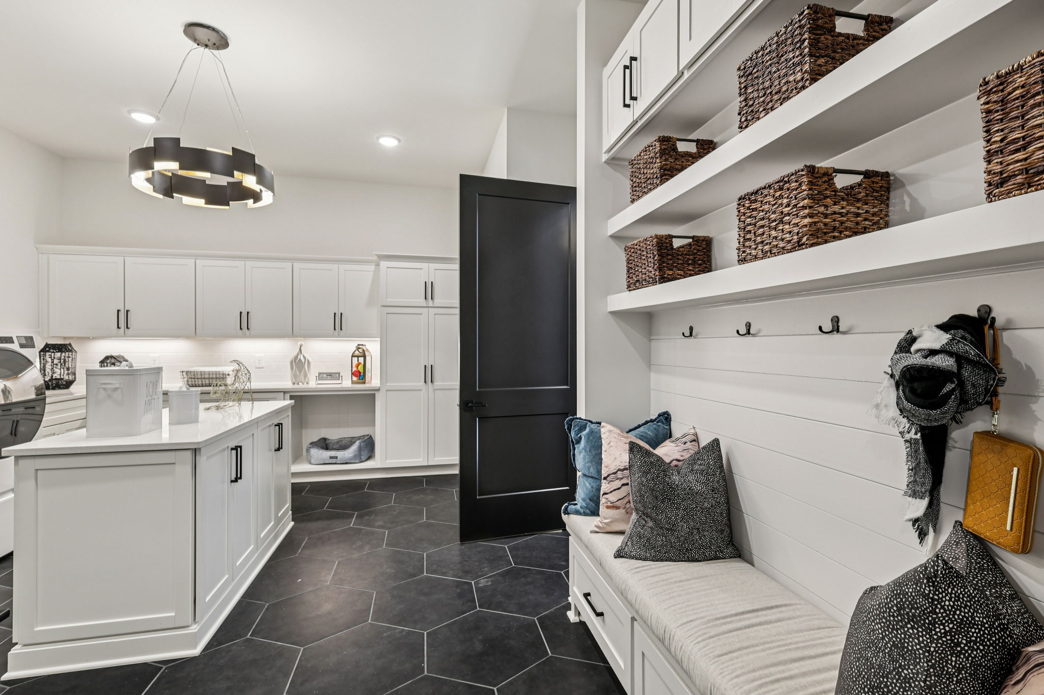 4693 Majestic Meadows Dr-S1811-046