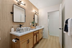  Photo 49
