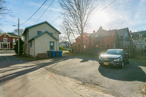  Photo 29