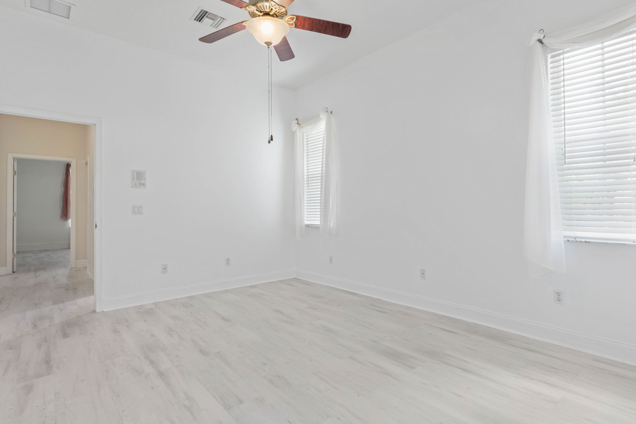 Guest Bedroom 4