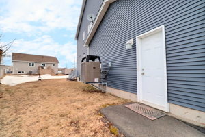 47 Carlson St, Moncton, NB E1G 5N4, Canada Photo 2
