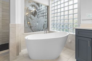 Stand Alone Tub