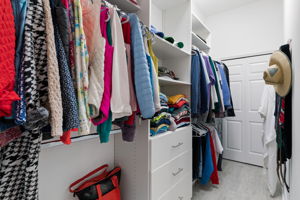 Dual Walk in Closets with Systems