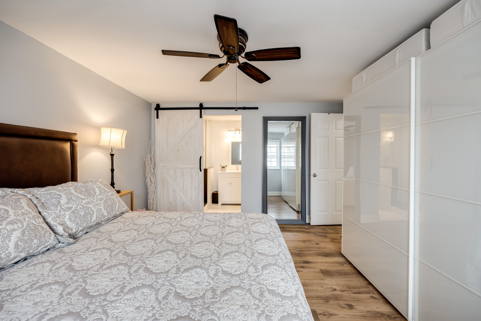 Toronto property showcase — delivered property photograph 28