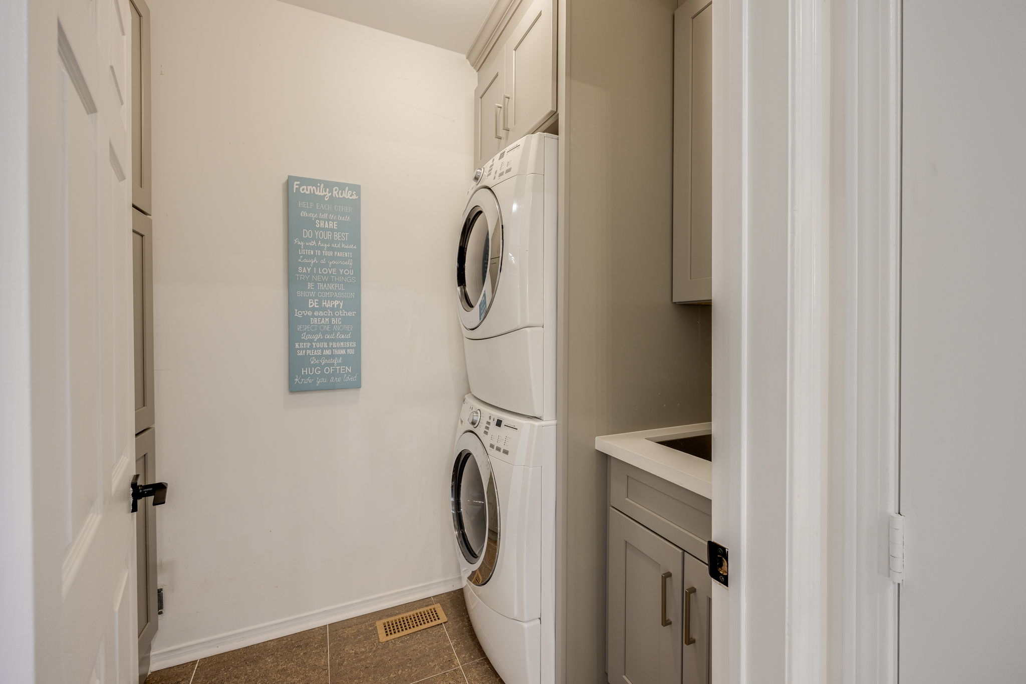 Aurora property showcase — delivered property photograph 16