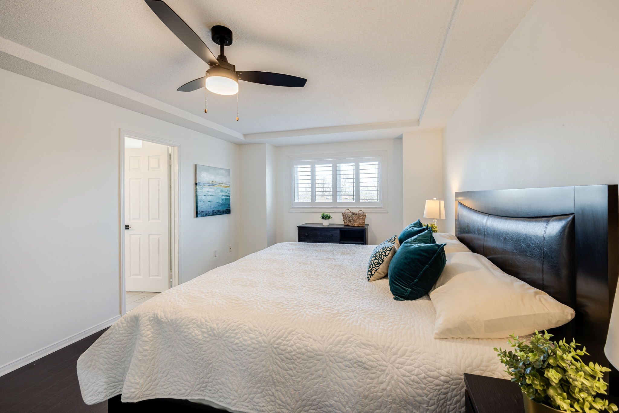 Aurora property showcase — delivered property photograph 20
