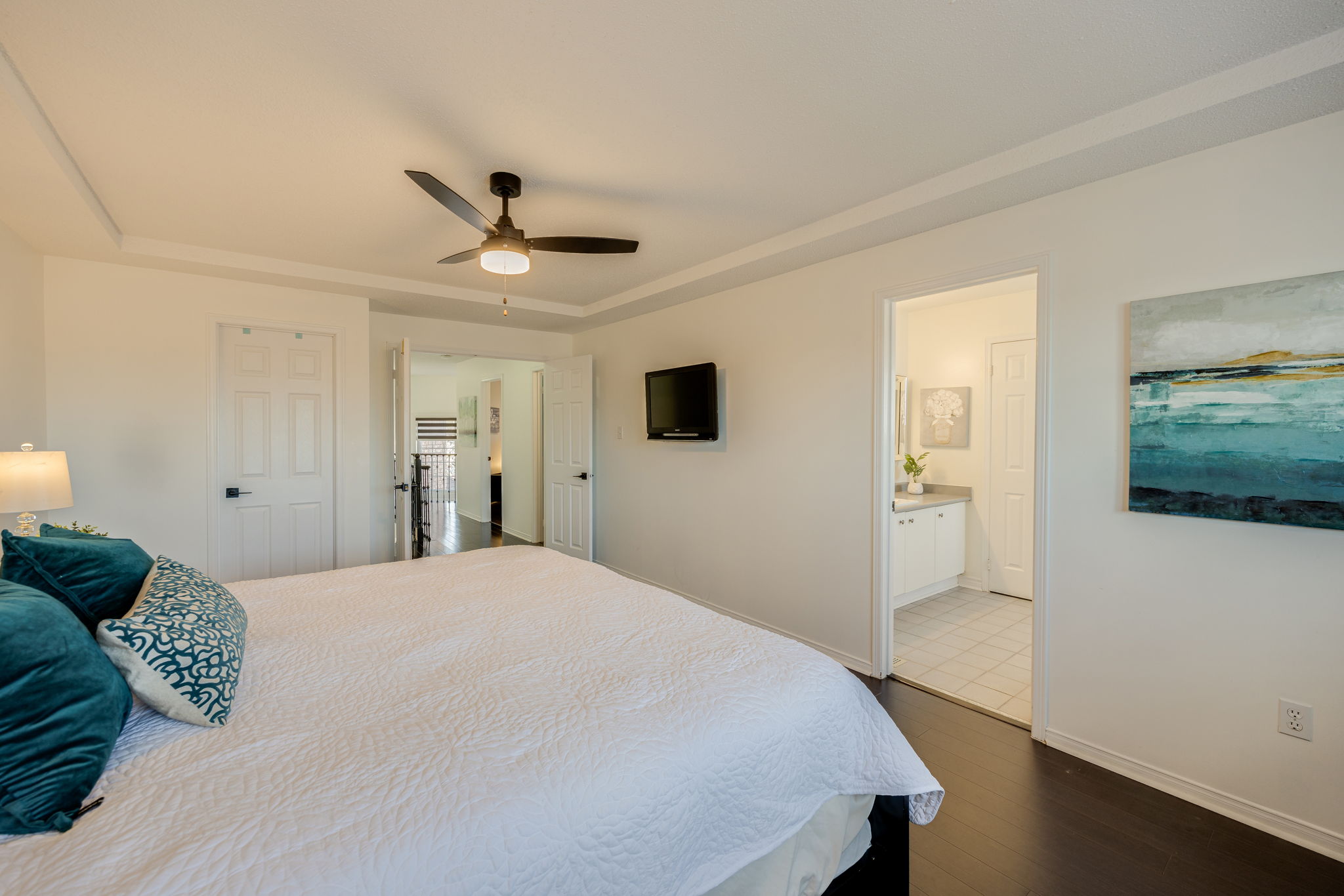 Aurora property showcase — delivered property photograph 21