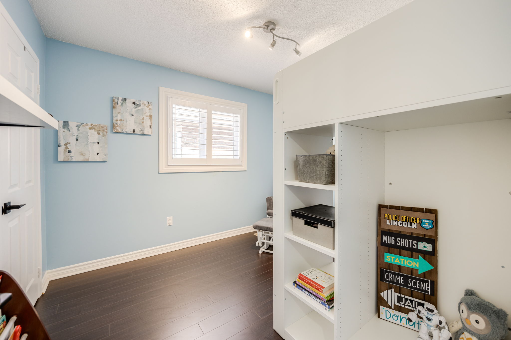 Aurora property showcase — delivered property photograph 25