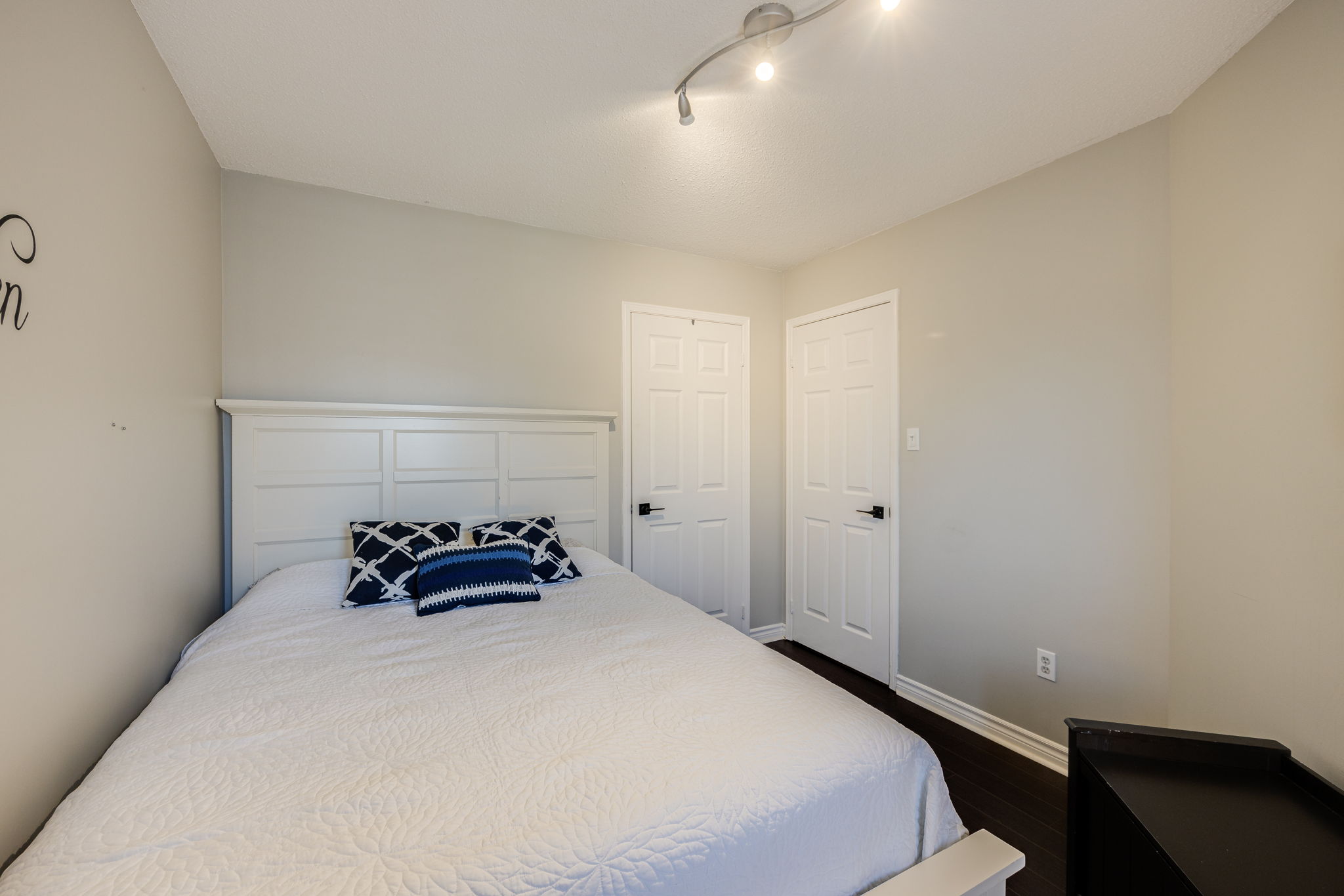 Aurora property showcase — delivered property photograph 28