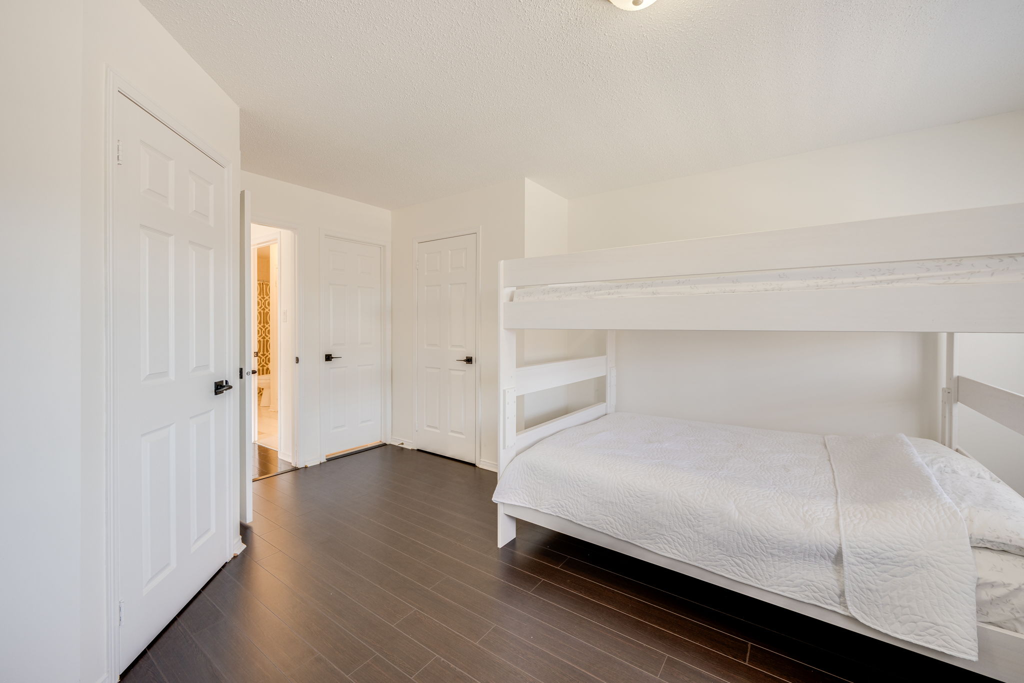 Aurora property showcase — delivered property photograph 31