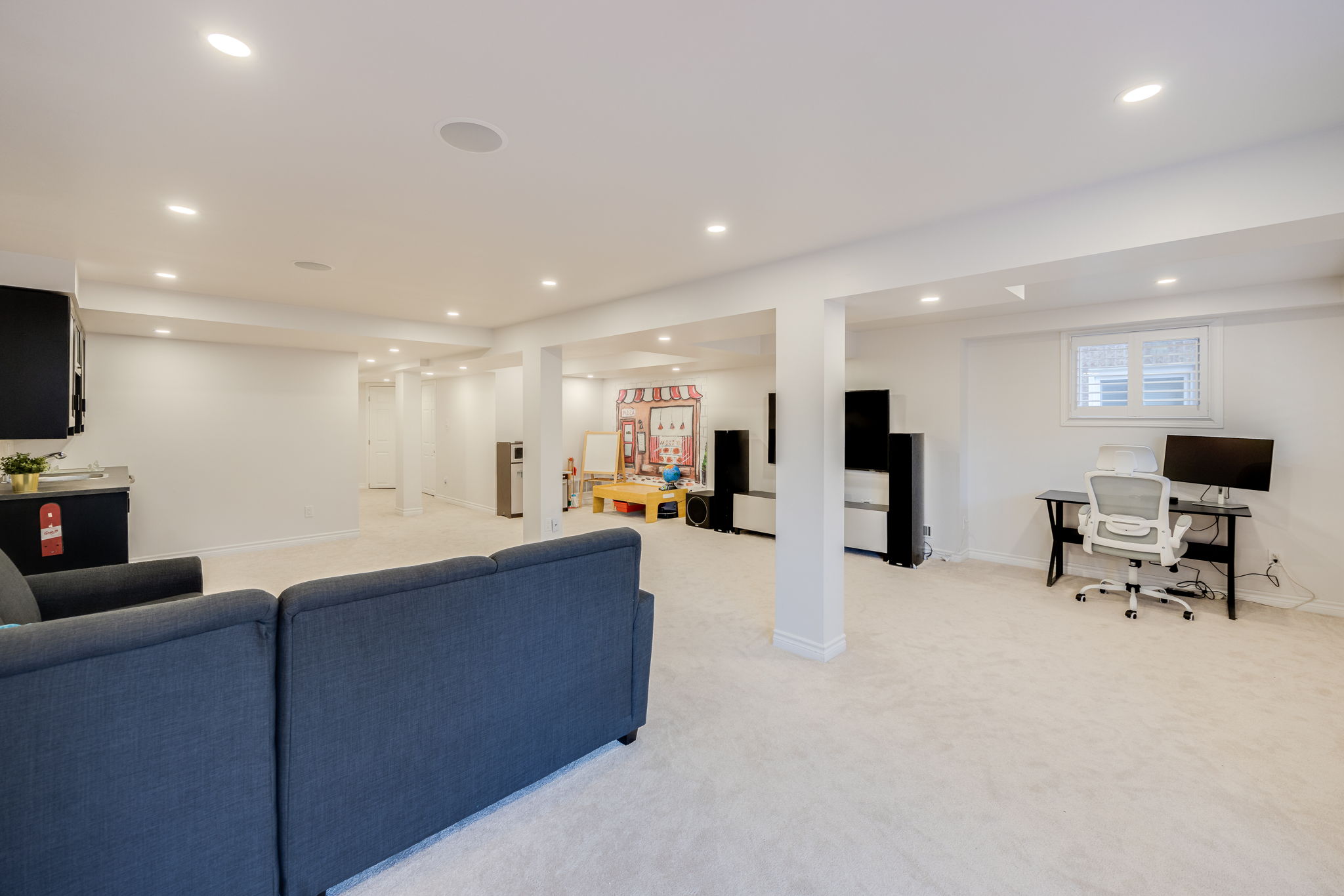 Aurora property showcase — delivered property photograph 38