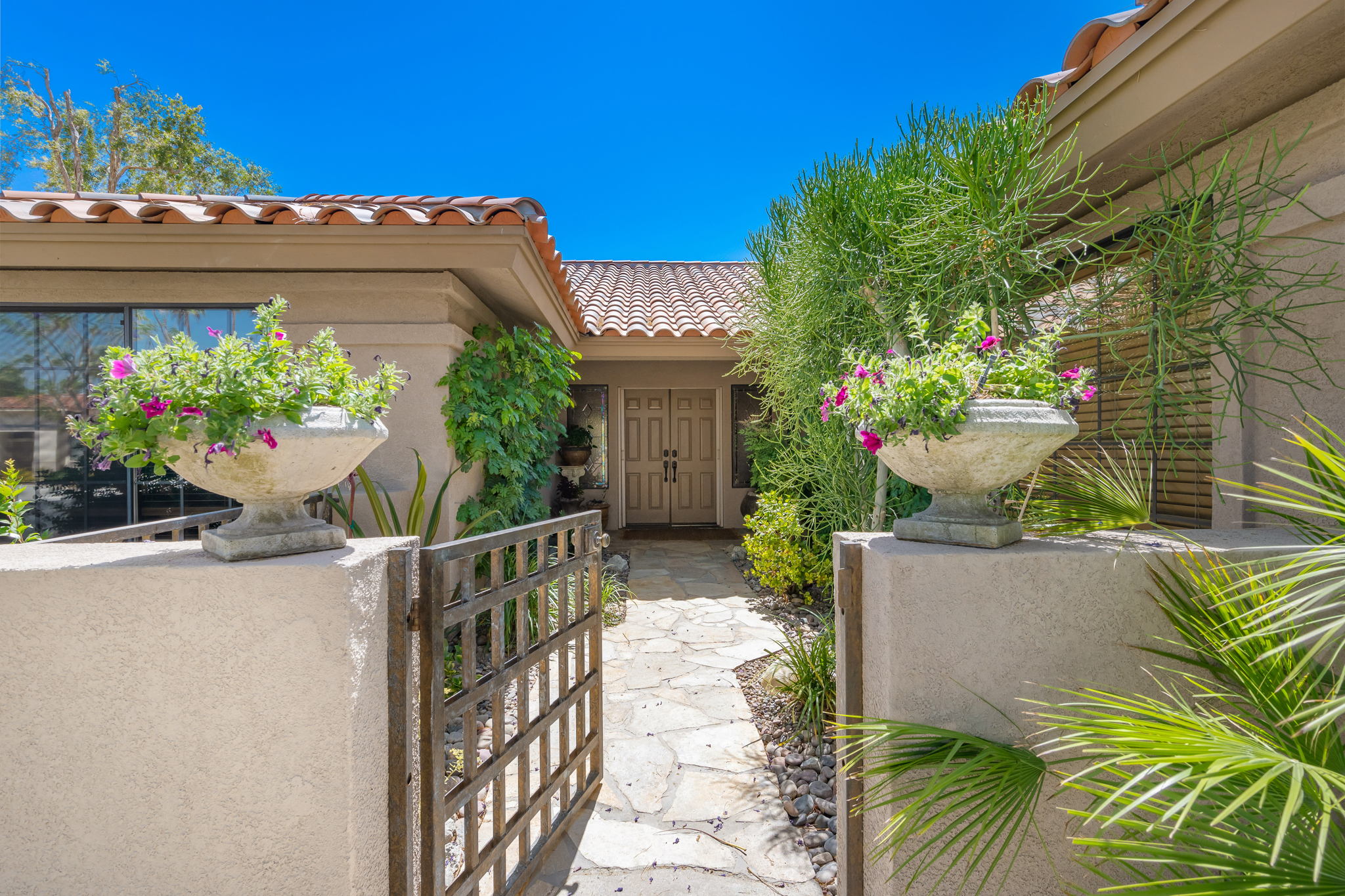 47 San Marino Cir, Rancho Mirage, CA 92270, USA Photo 21