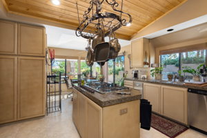 47 San Marino Cir, Rancho Mirage, CA 92270, USA Photo 35