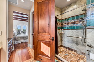 Guest Suite Bath