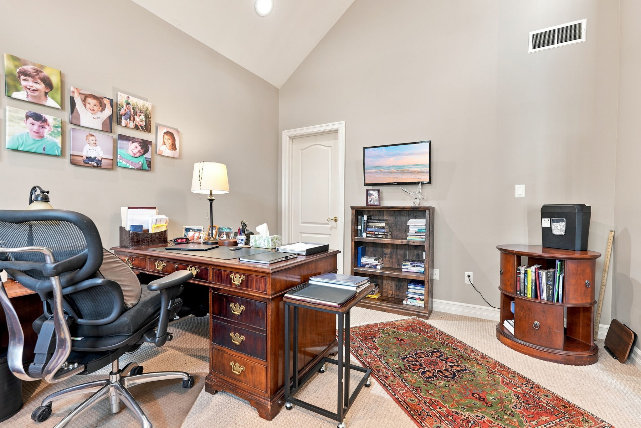  Photo 18