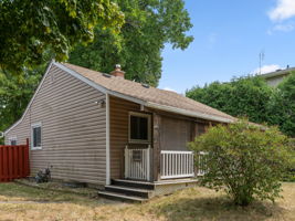 Photo 0