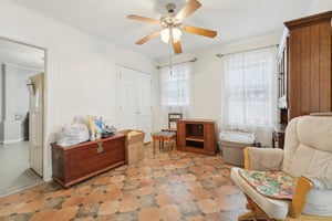 Walnut St-2404-007.jpg