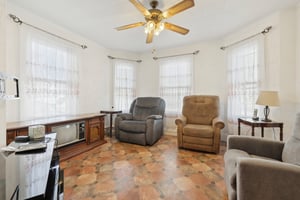 Walnut St-2404-009.jpg
