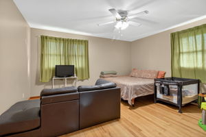  Photo 23