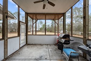 Screened-in Porch