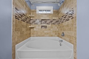 Master bathroom soaking tub/shower