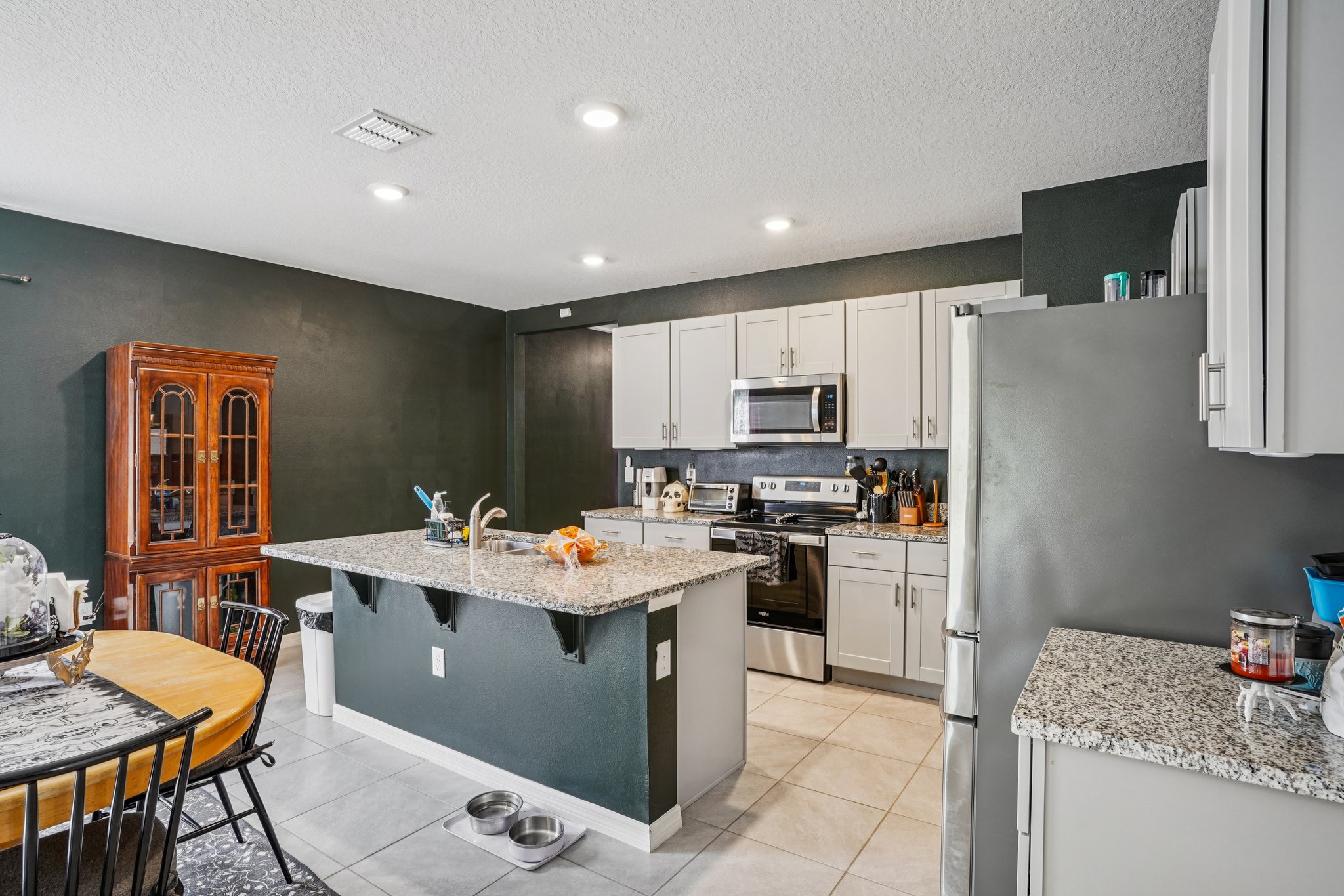 Liu Ln-S2011-017.jpg