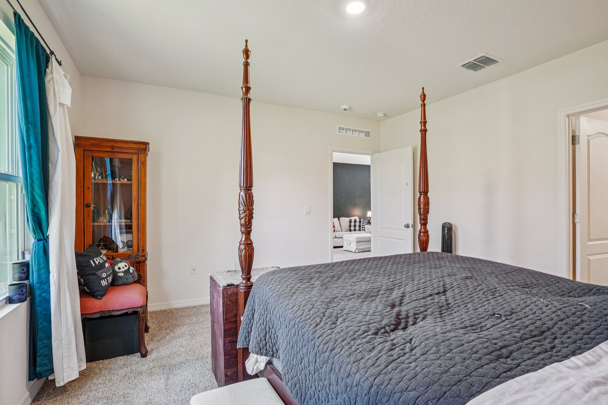 Liu Ln-S2011-027.jpg